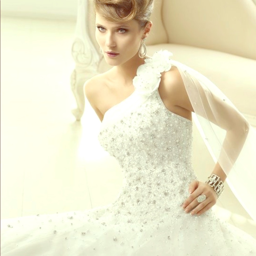 Heavily beaded one shoulder Brand New Wedding Gown